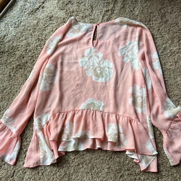 Pink blouse - Picture 3 of 3